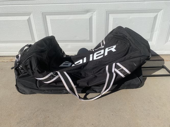 Senior Bauer Wheeled Hockey Bag