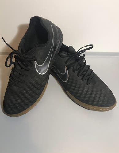 Black Men's Indoor Nike MagistaX Proximo IC Cleats