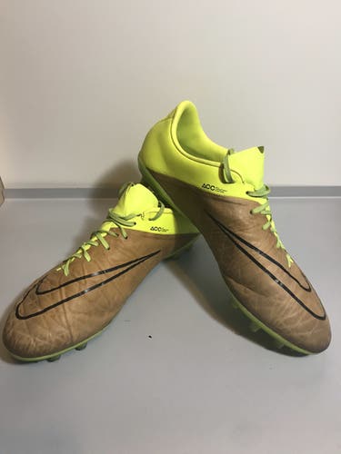 Nike Hypervenom Phantom 2 Tech Craft Cleats