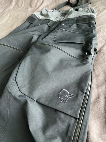 Norrona Lofoten Gore-Tex Pro Pants