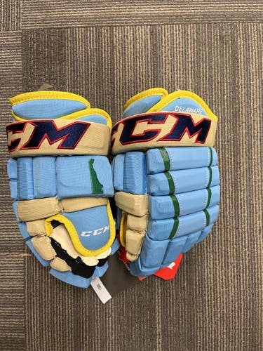 New Delaware CCM 14" Tacks 4 Roll Pro Gloves