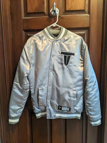 Throne Lacrosse Edmonton "Legends Never Die" Team Jacket Large