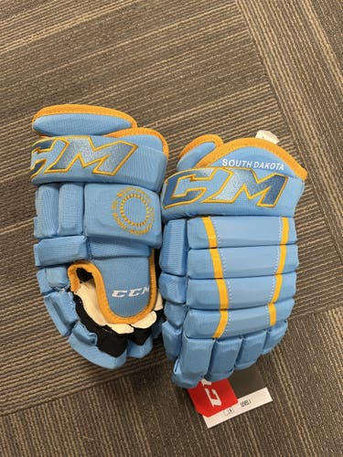 New South Dakota CCM 14" Tacks 4 Roll Pro Gloves