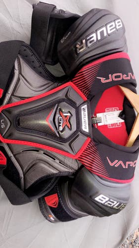 Large Bauer Vapor 1X Lite Shoulder Pads