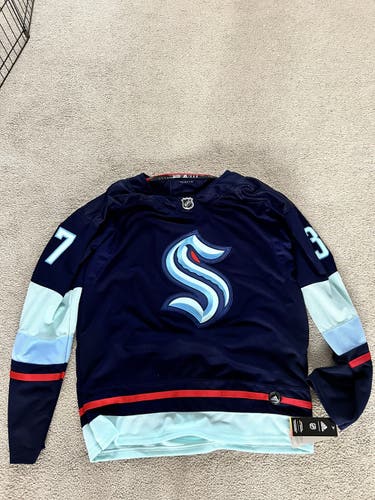 New Yanni Gourde Seattle Kraken Jersey Replica