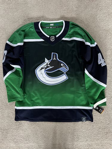 Elias Pettersson Vancouver Canucks Jersey