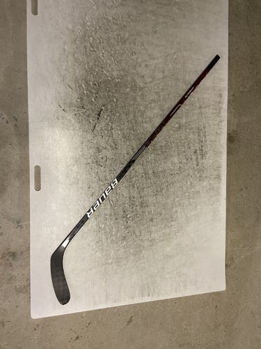 Senior Left Hand Toe Pattern Pro Stock Vapor Hyperlite Hockey Stick