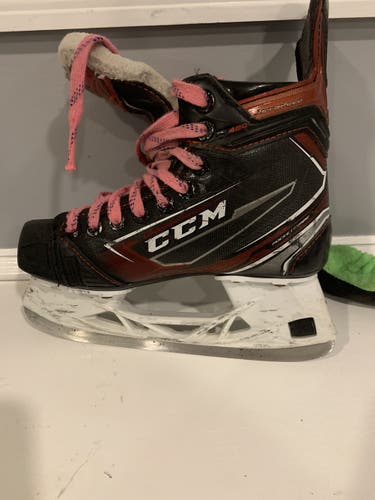 Used CCM Regular Width Size 3.5 JetSpeed FT480 Hockey Skates