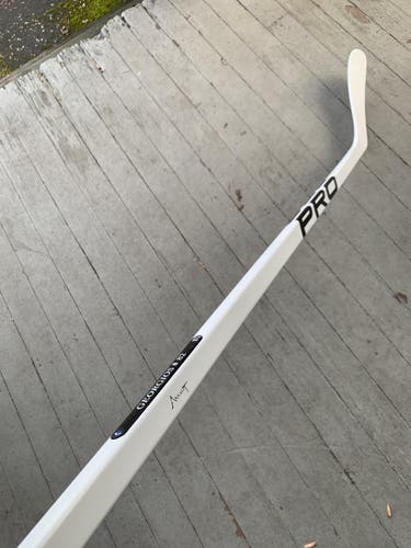 Patrik Laine Official Curve (toe) And Lie (6.5)