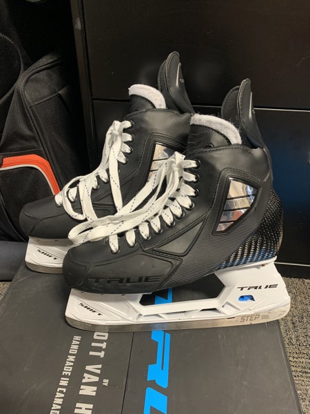 Senior True Regular Width Size 8 Pro Custom Hockey Skates