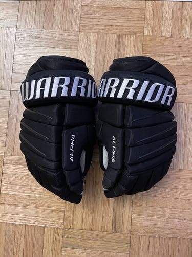 Like New Colorado Avalanche Warrior 13" Pro Stock Alpha QX Gloves