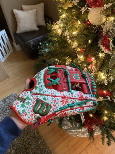Wilson A2000 Instagram Exclusive “Ugly Christmas Sweater”