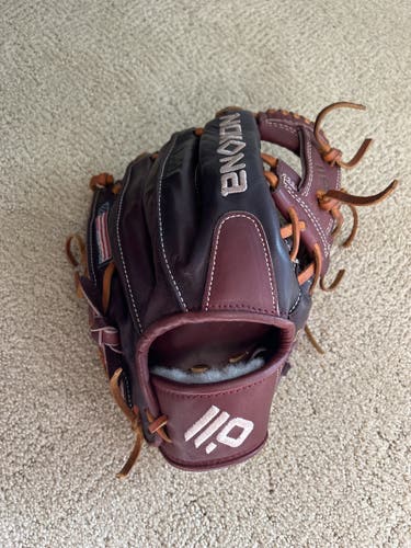 Nokona Bloodline Edge 11.25” 14U I-Web Baseball Glove