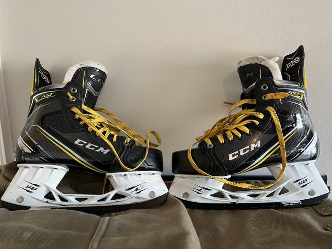 Senior CCM Regular Width Super Tacks AS1 Hockey Skates