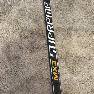 Intermediate Right Handed Mid Pattern Supreme MX3 Hockey Stick