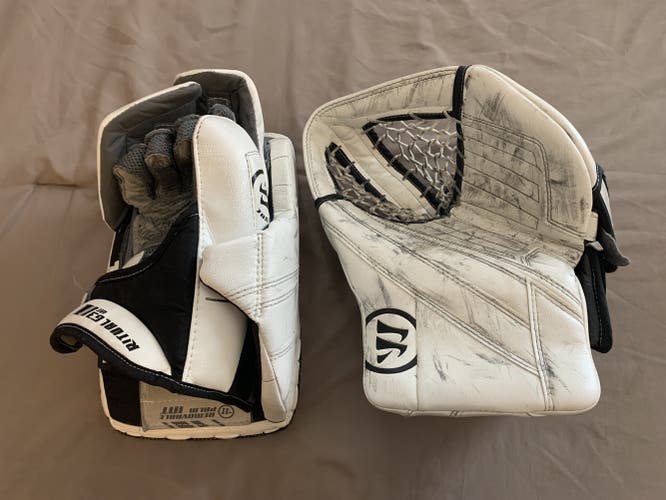 Warrior Regular Ritual G4 Glove & Ritual G3 Blocker