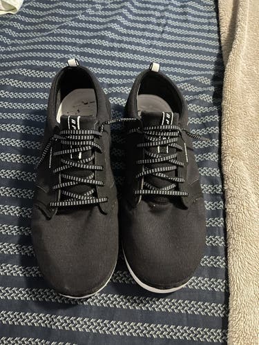 Black Adult Size 12 (Women's 13) New Balance Shoes