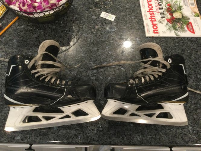 Goalie Skates Senior Used Bauer supreme s190 Regular Width Size 8
