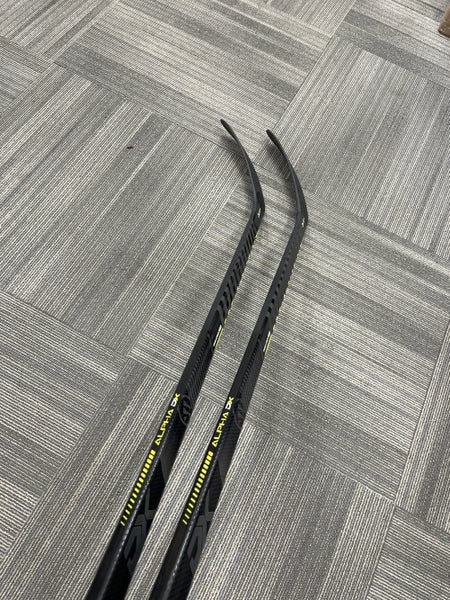 2 New Right Handed Toe Pattern Alpha DX Hockey Stick