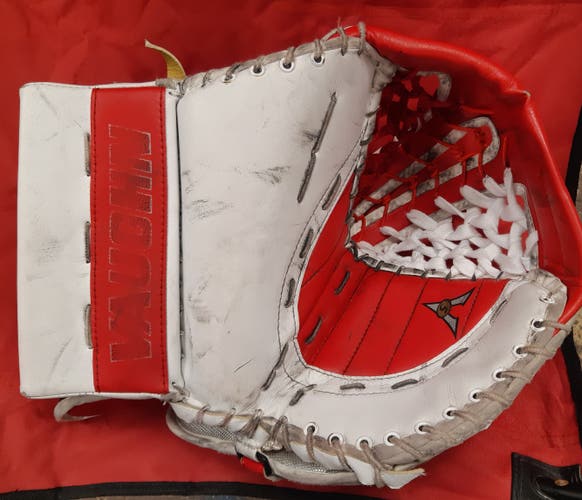 Vaugh Velocity V5 Catch Glove