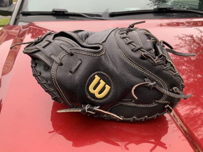 Catcher's Glove Used Adult Wilson Right Hand Throw A2000 33.5"