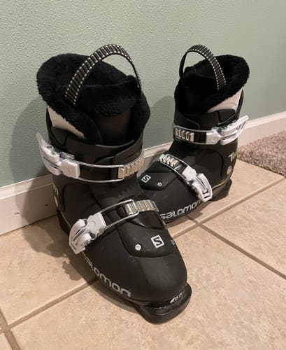 Kids Salomon T2 Ski Boots - 20.0 (USA Kids size 13)