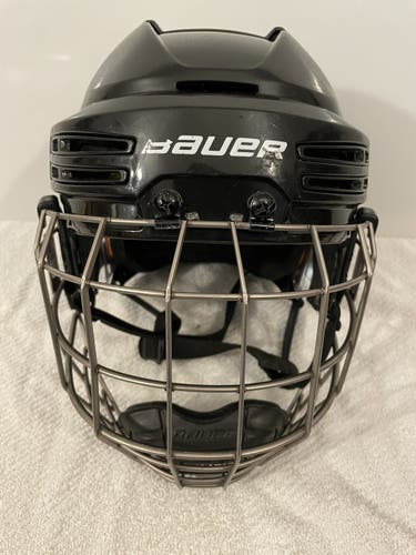 Black Helmet Used Youth Bauer Re-Akt 75 + Facemask Combo