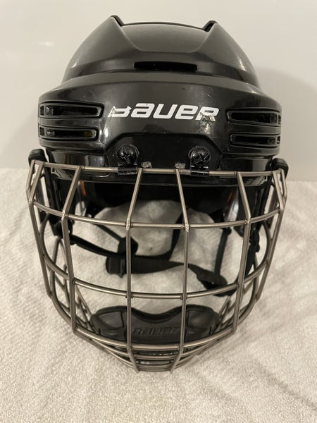 Black Helmet Used Youth Bauer Re-Akt 75 + Facemask Combo
