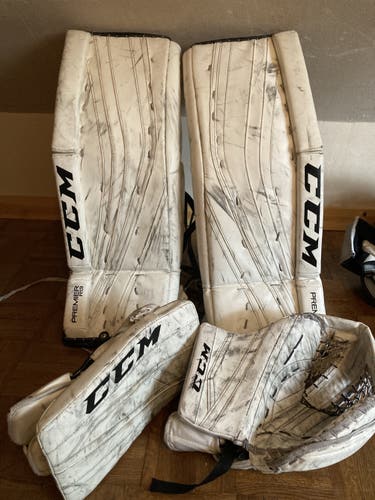 White Used 31" Regular  Premier R1.9 Goalie Full Set