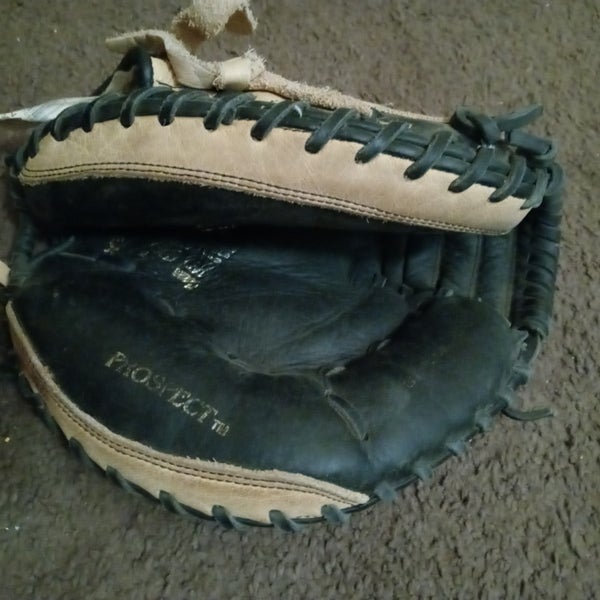Brown Baseball Glove Used Kid Pitch (9YO-13YO) Mizuno Right Hand Throw Catcher's Prospect 32"