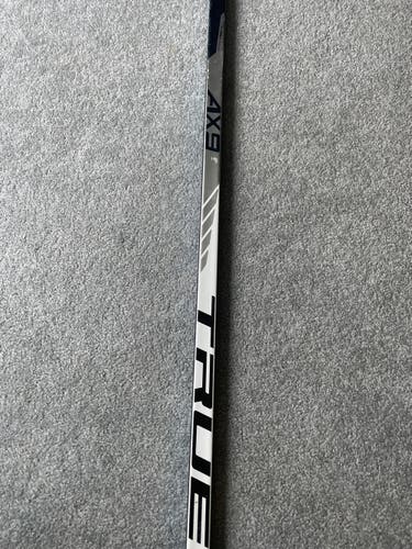 Senior Right Handed Mid Pattern Pro Stock AX9 Hockey Stick