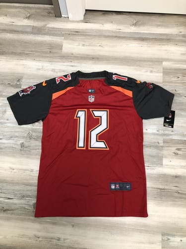 Tom Brady #12 Replica Tampa Bay Buccaneers 2020 Home Red Adult Football Jersey BNIB w/ Tags - Small