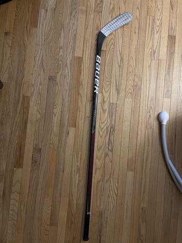 Bauer supreme ADV pro stock stick RH