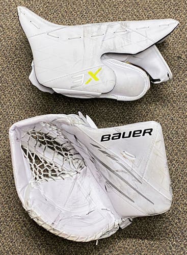 White Senior Used Bauer Full Right Vapor 3x Glove AND Blocker
