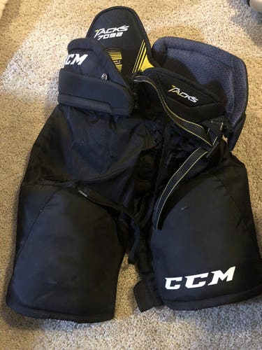 Black Junior Medium CCM Tacks 7092 Hockey Pants