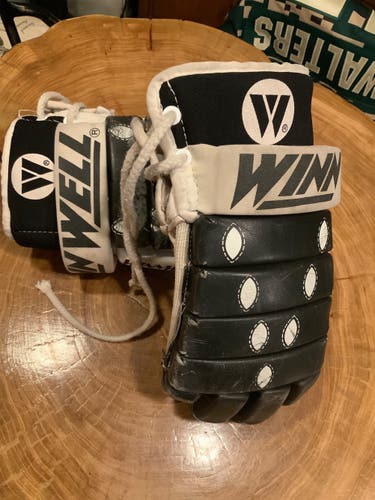 WinWell Shortcuff Hockey Gloves