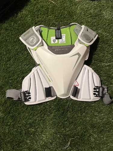 EKG Maverik Max Shoulder Pads