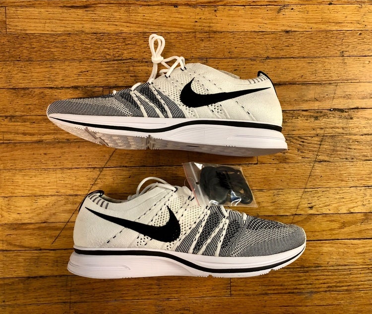 flyknit trainer black size 12