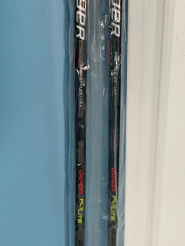 Senior Left Hand Mid Pattern  Vapor FlyLite Hockey Stick