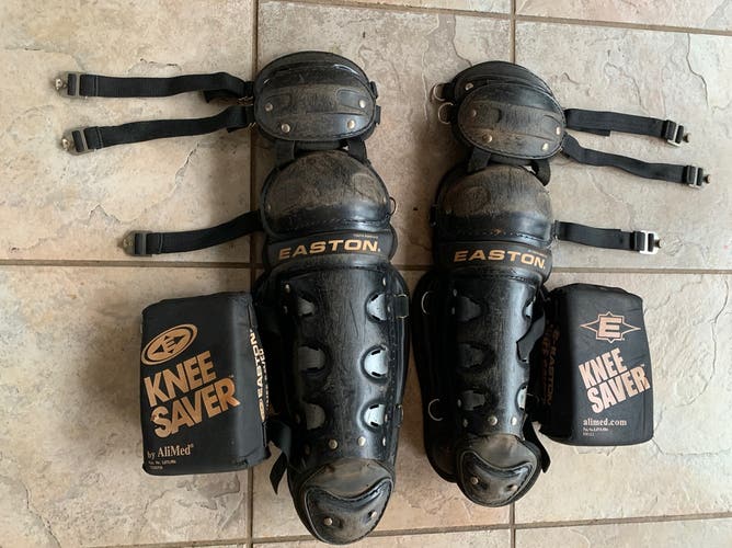 Youth Baseball Easton Catcher Leg Guards (age 9-12) and Knee Savers attached