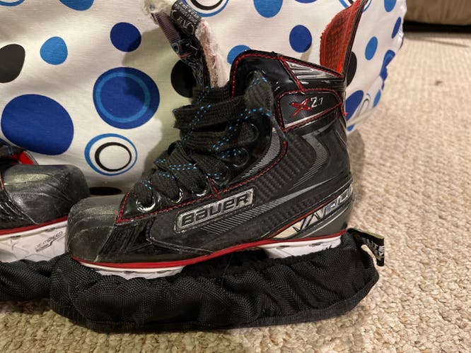 Youth Bauer Size 2.5 Vapor X2.7 Hockey Skates