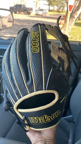 Black High School/College Infield 11.75" A2000 Baseball Glove