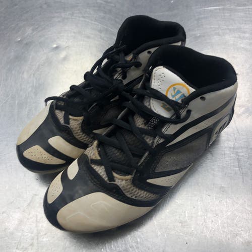 Burn 7.0 by Warrior, BURNJ7WT Lacrosse Shoes Cleats Size 4.5 M