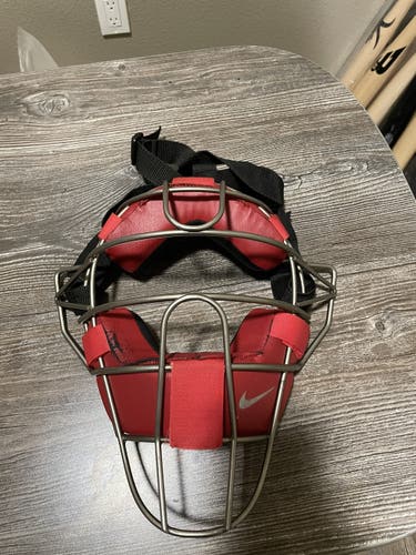 Nike Catchers Mask
