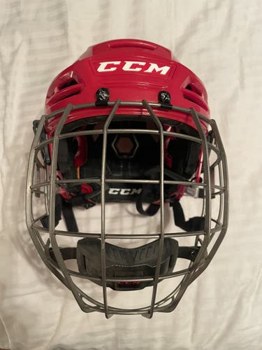 Red Used Medium CCM  Tacks 710 Helmet