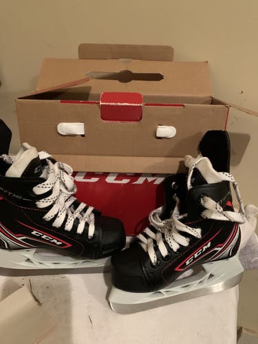 Youth CCM Size 10 JetSpeed FT340 Hockey Skates Only Used Once