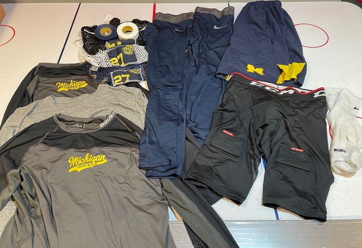 University of Michigan Hockey Player Gitch Bag #27