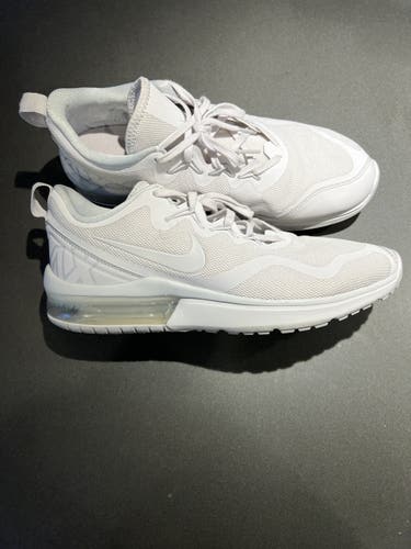 Nike Air Max (New)