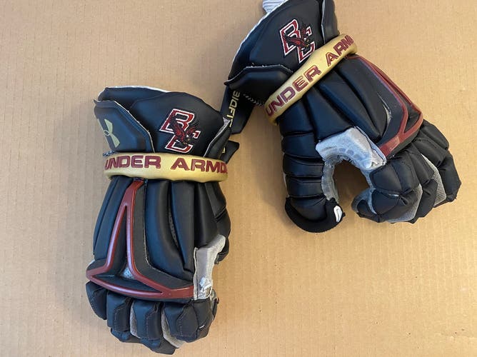 Boston College Lacrosse Used Goalie Under Armour 13" Lacrosse Gloves