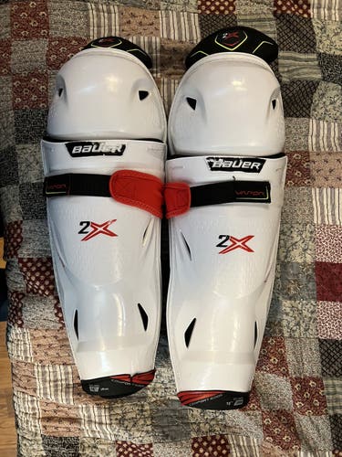 Senior Bauer  Vapor 2X Shin Pads